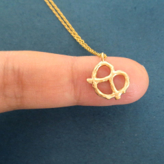 Pretty Jewelry Sterling Silver Pretzel Necklace for Best Friends