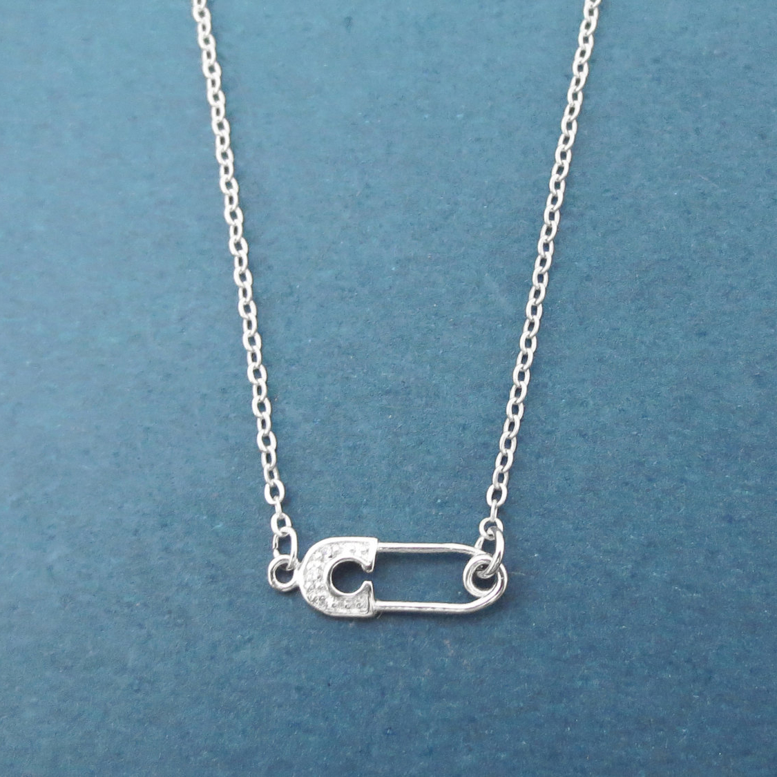 Modern Jewelry Sterling Silver Cubic Zirconia Lovely Safety Pin Necklace