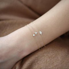 Bezel Setting Dainty Cubic Zirconia Bracelet in 925 Silver