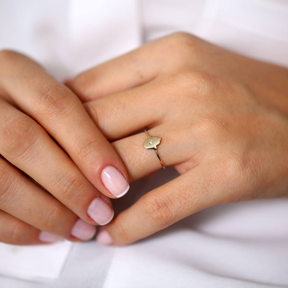 Sterling Silver Solitaire Cubic Zirconia Midi Hamsa Ring