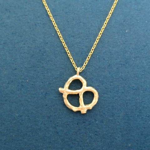 Pretty Jewelry Sterling Silver Pretzel Necklace for Best Friends
