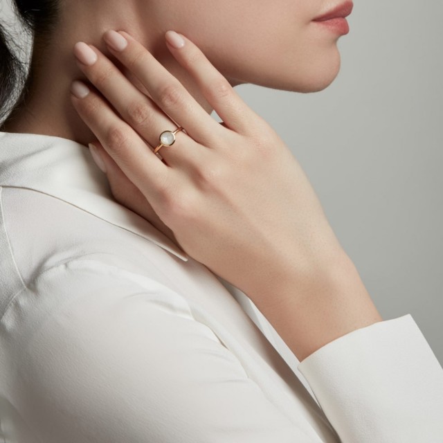 Dainty Sterling Silver Soliatire Mini Moonstone Ring