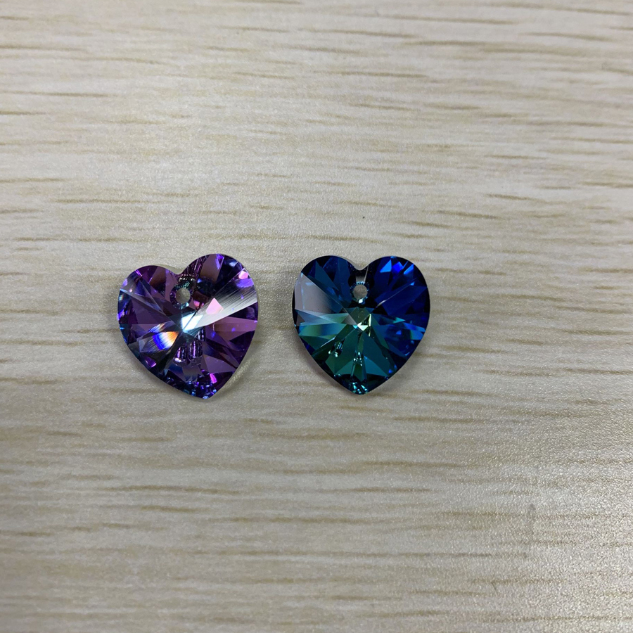 Customized Jewelry Shiny Crystal Heart Shaped Silver Necklace for Women