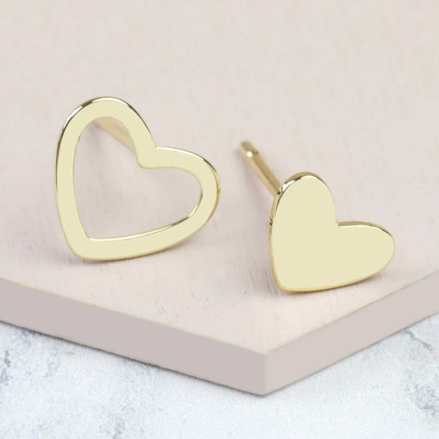 China Supplier Pretty Design Sterling Silver Heart Stud Earrings