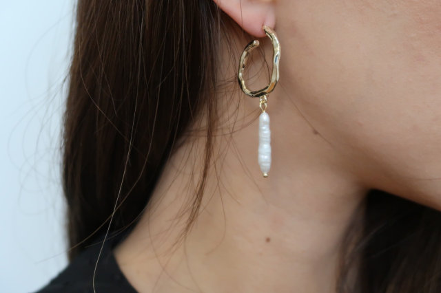 Baroque Pearl Earrings, Pearl Hoop Earrings, Freshwater Pearl Hoops, 14K Gold Plated Pearl Earrings, Minimalist Jewelry