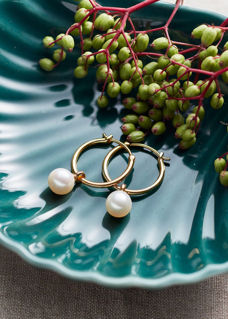Custom Jewelry Drop Shell Pearl Hoop Earrings in Sterling Silver