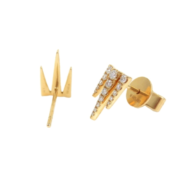 18K Yellow Gold Diamond Pave 3-spikes Stud Earrings