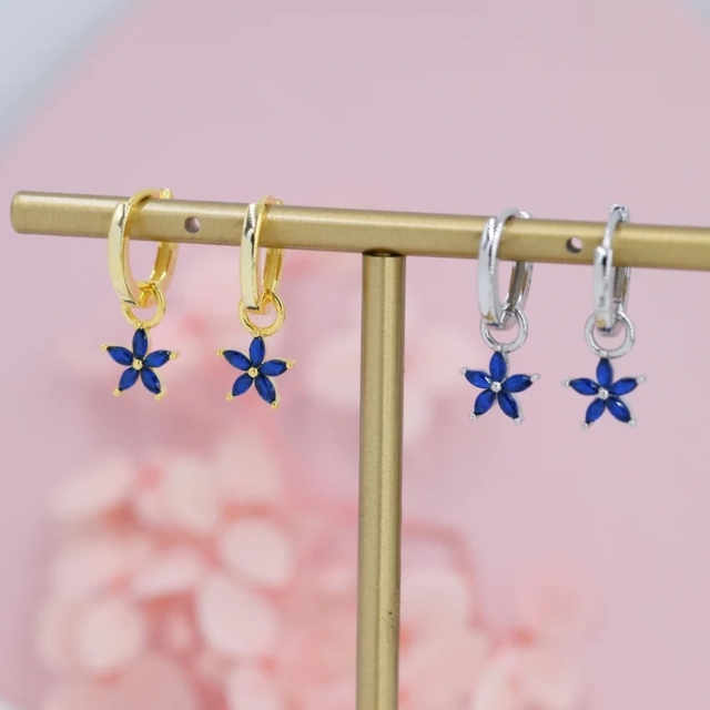 Sapphire Blue Flower CZ Huggie Hoop in Sterling Silver, Silver or Gold, Minimalist Simple Hoop Earrings, Detachable and Interchangeable