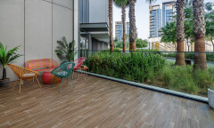 Building 7（Bluewaters）