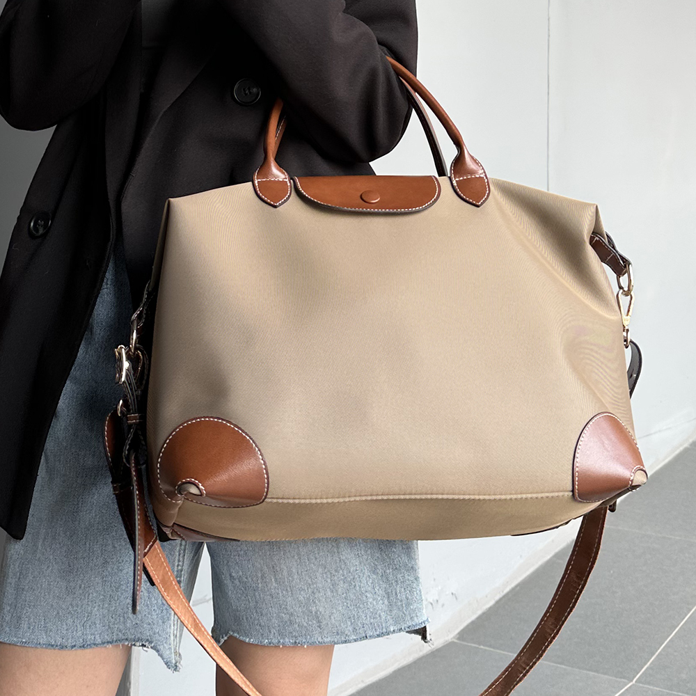 Spacious Capacity Classic Duffle Crossbody Bag Chic Color Block PU Leather Nylon Durable Versatile