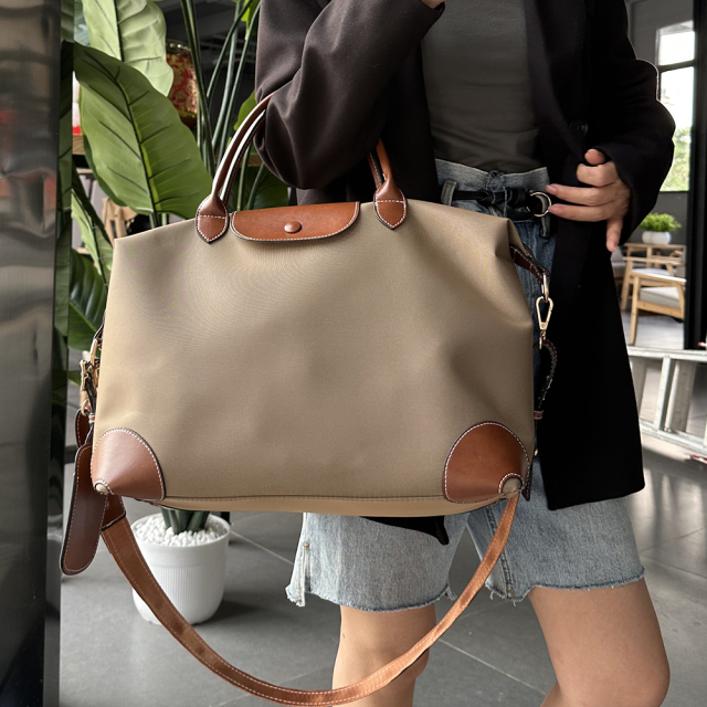 Spacious Capacity Classic Duffle Crossbody Bag Chic Color Block PU Leather Nylon Durable Versatile