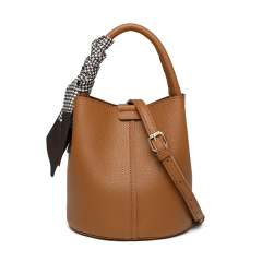 Classic Quilted Genuine Leather Shoulder Bag Stylish Spacious Daily Use