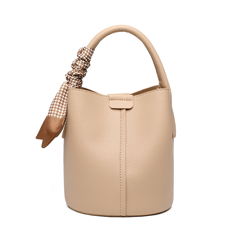 Classic Quilted Genuine Leather Shoulder Bag Stylish Spacious Daily Use