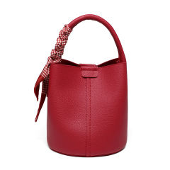 Classic Quilted Genuine Leather Shoulder Bag Stylish Spacious Daily Use