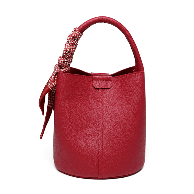 Classic Quilted Genuine Leather Shoulder Bag Stylish Spacious Daily Use