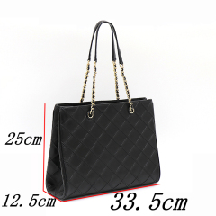 Spacious Sheepskin Leather Tote Shoulder Bag Exquisite Quilted Pattern Comfortable Strap Structured Resistant