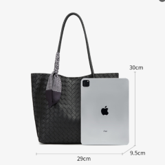 Fashionable Large Capacity High Quality Women's Handbag Underarm Bags Tote Bag for Shopping