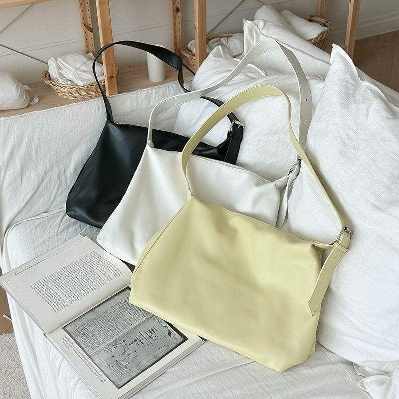 High Capacity Simple Portable PU Leather Women's Crossbody Bag for Daily
