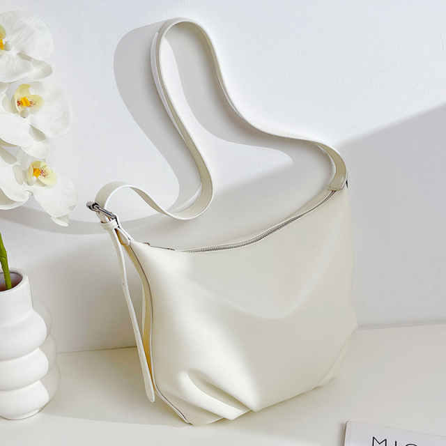 Large Capacity Simple PU Leather Women's Handbag Crossbody Bag for Shopping Traveling