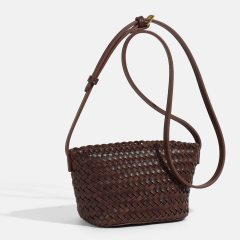 New Soft High Quality Designed PU Leather Woven Crossbody Bag for Shopping