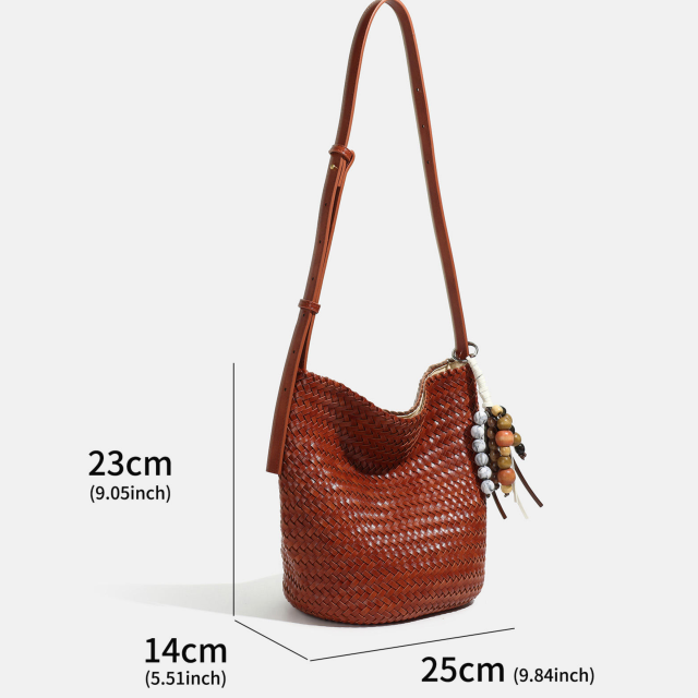 Large Capacity Luxurious Retro PU Leather Woven Shoulder Bag Crossbody Bag for Shopping