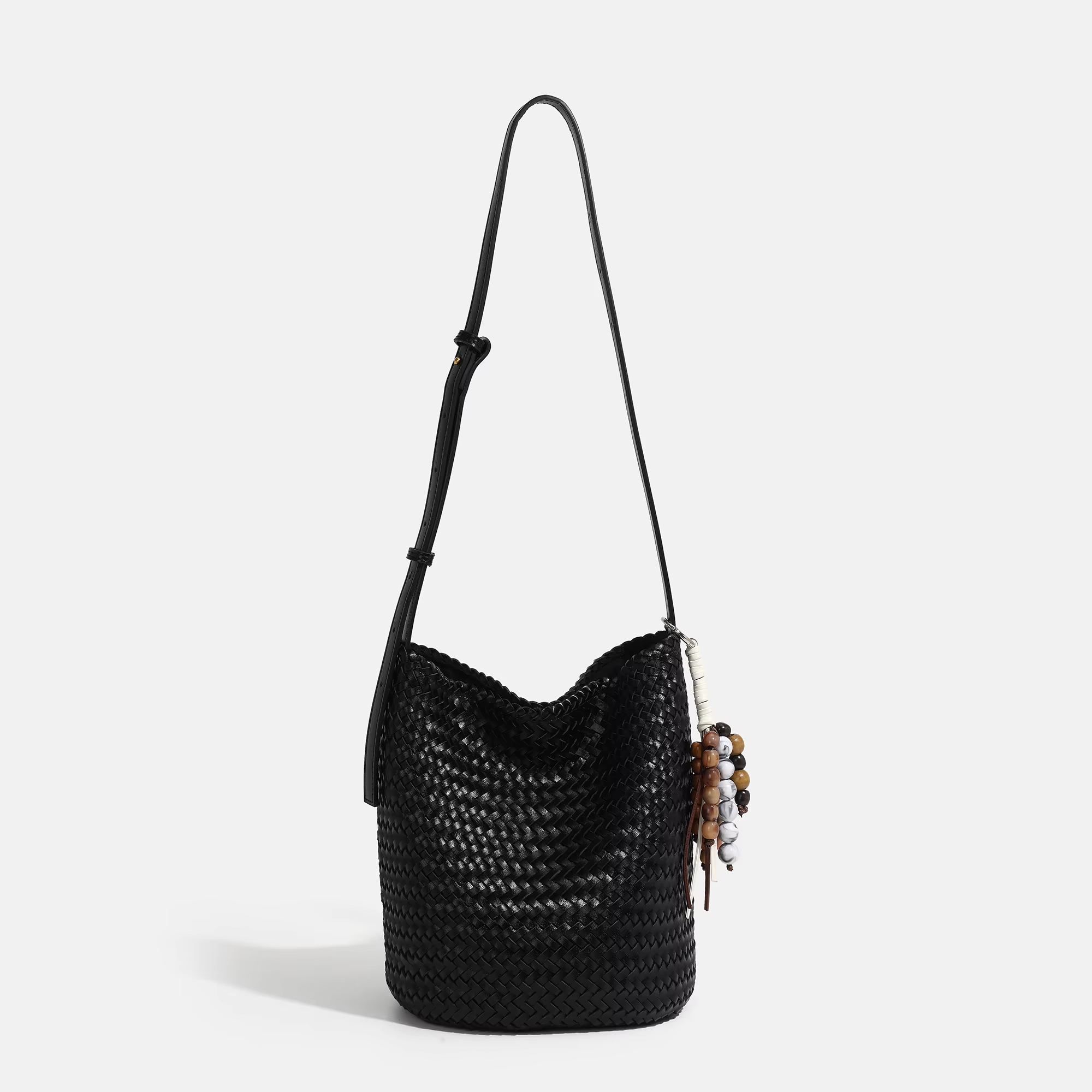 Large Capacity Luxurious Retro PU Leather Woven Shoulder Bag Crossbody Bag for Shopping