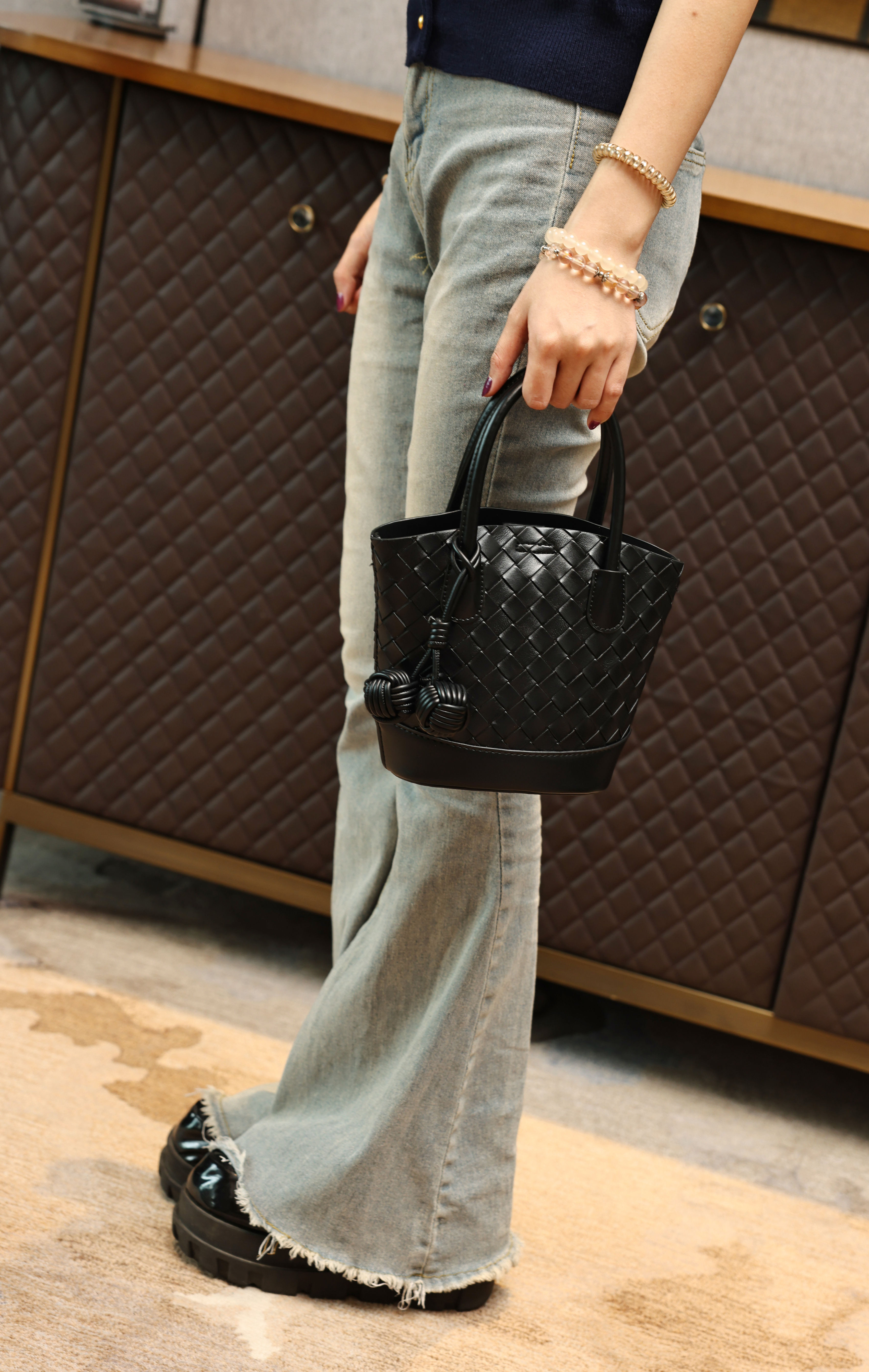 High Capacity Stylish Elegant PU Woven Leather Women's Handbag for Shopping