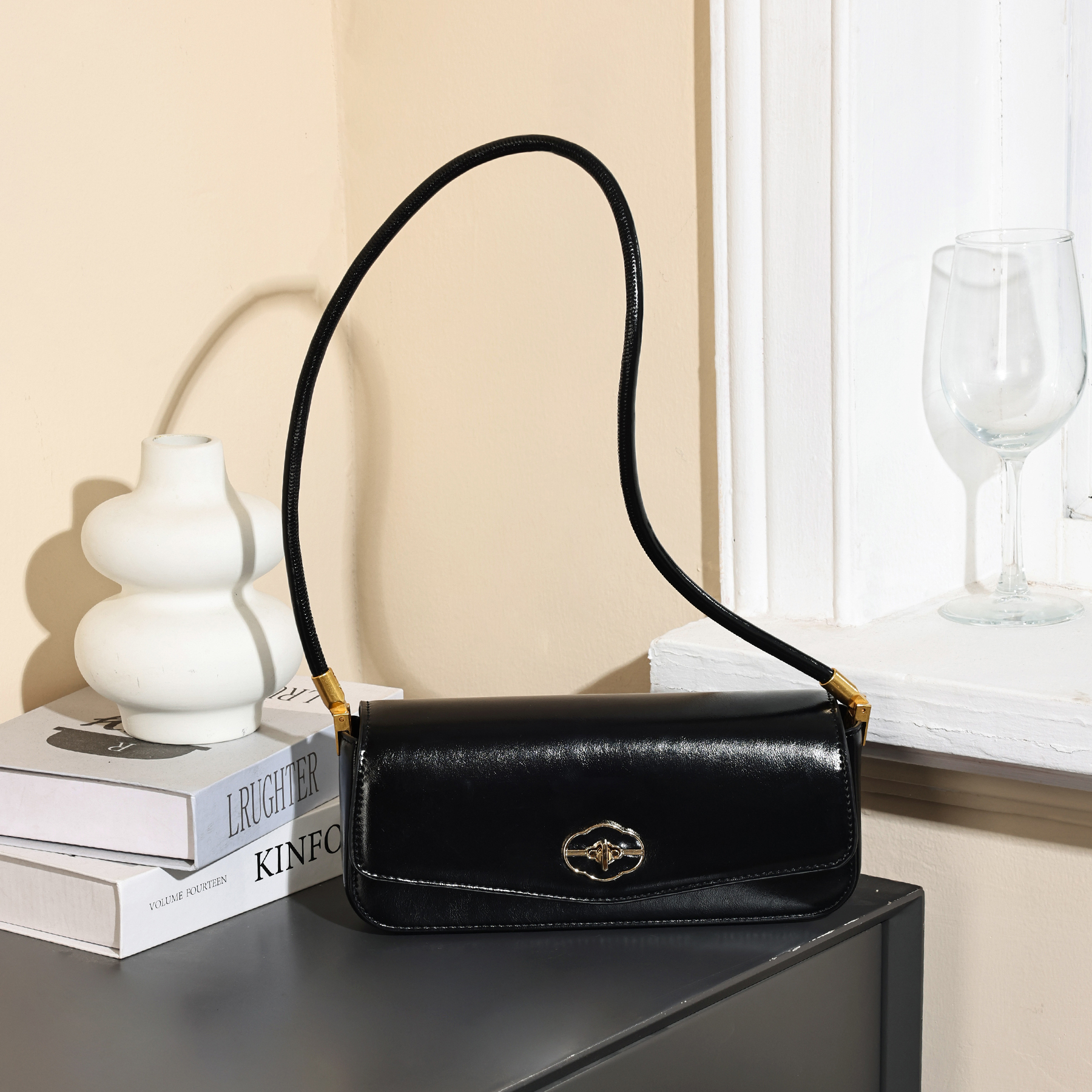 Fashion Simple New Arrival PU Leather Underarm Bag Shoulder Bag for Women Daily