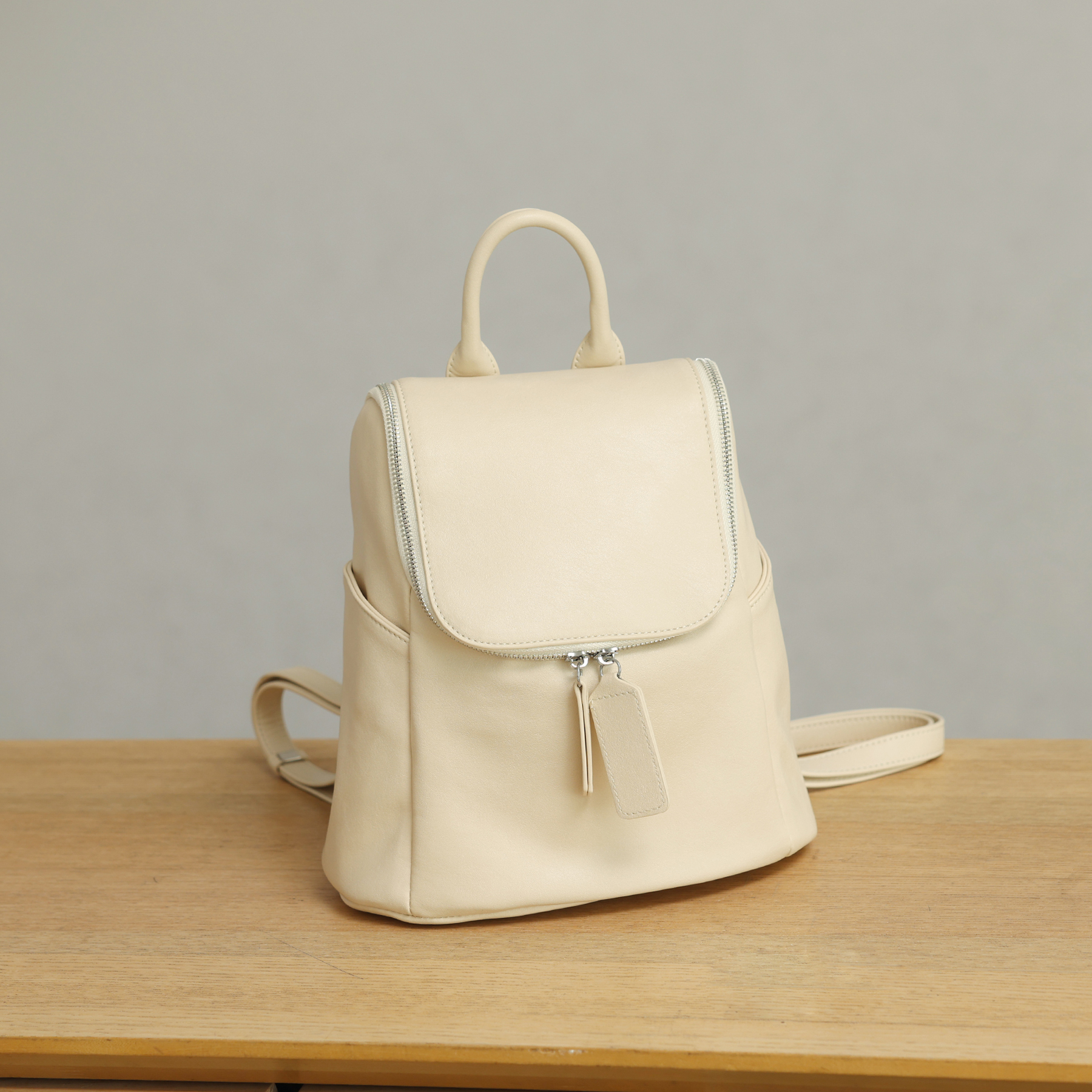 Fashion Large-Capacity PU Leather Women's Casual Travel Backpack for Outing