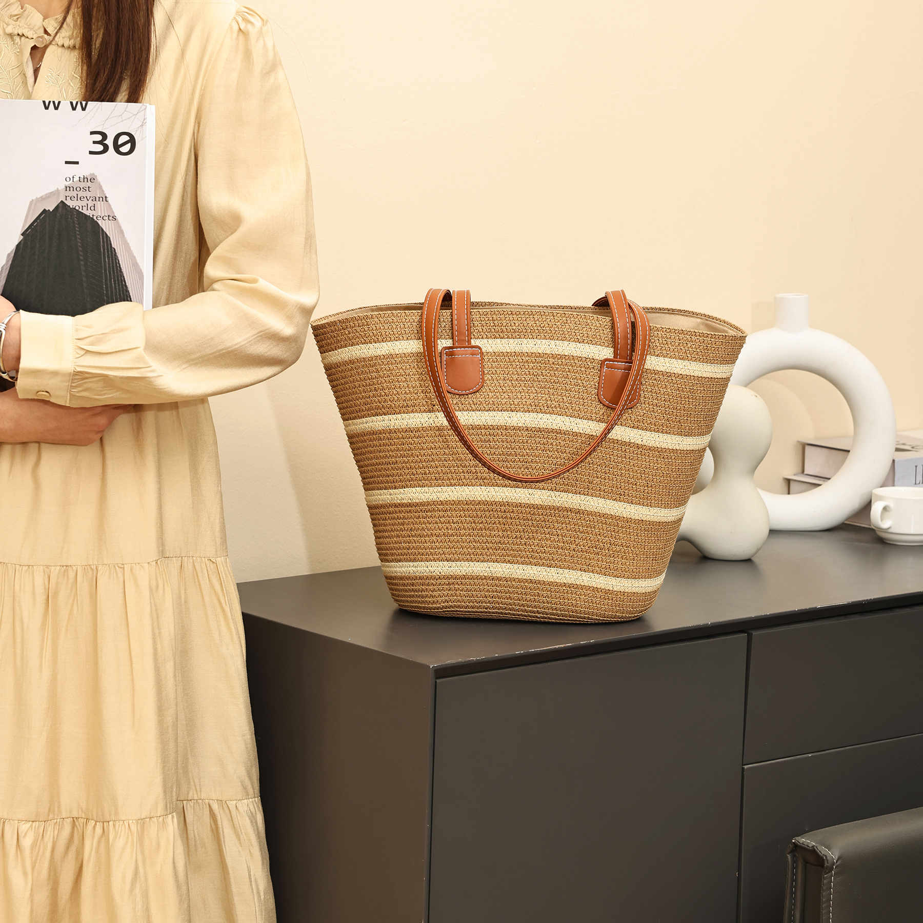 Popular New Simple Fashion Women's Straw Bag Underarm Bags Handbag for Sandbeach