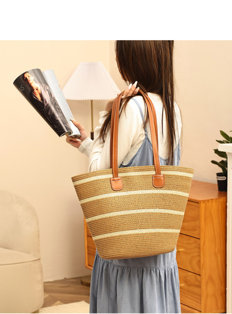 Popular New Simple Fashion Women's Straw Bag Underarm Bags Handbag for Sandbeach