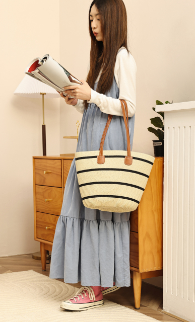 Popular New Simple Fashion Women's Straw Bag Underarm Bags Handbag for Sandbeach