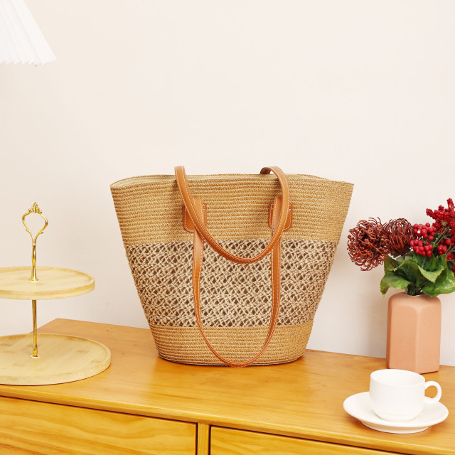 Fashionable Summer Beach Travel Straw Bag Handbag Underarm Bag for Outing