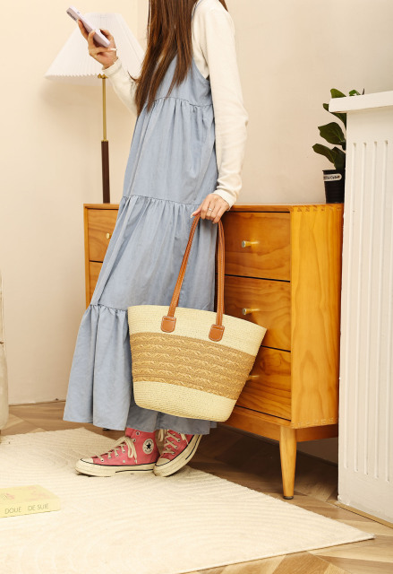 Summer Women's Large Capacity Straw Woven Handbag Underarm Bag for Holiday