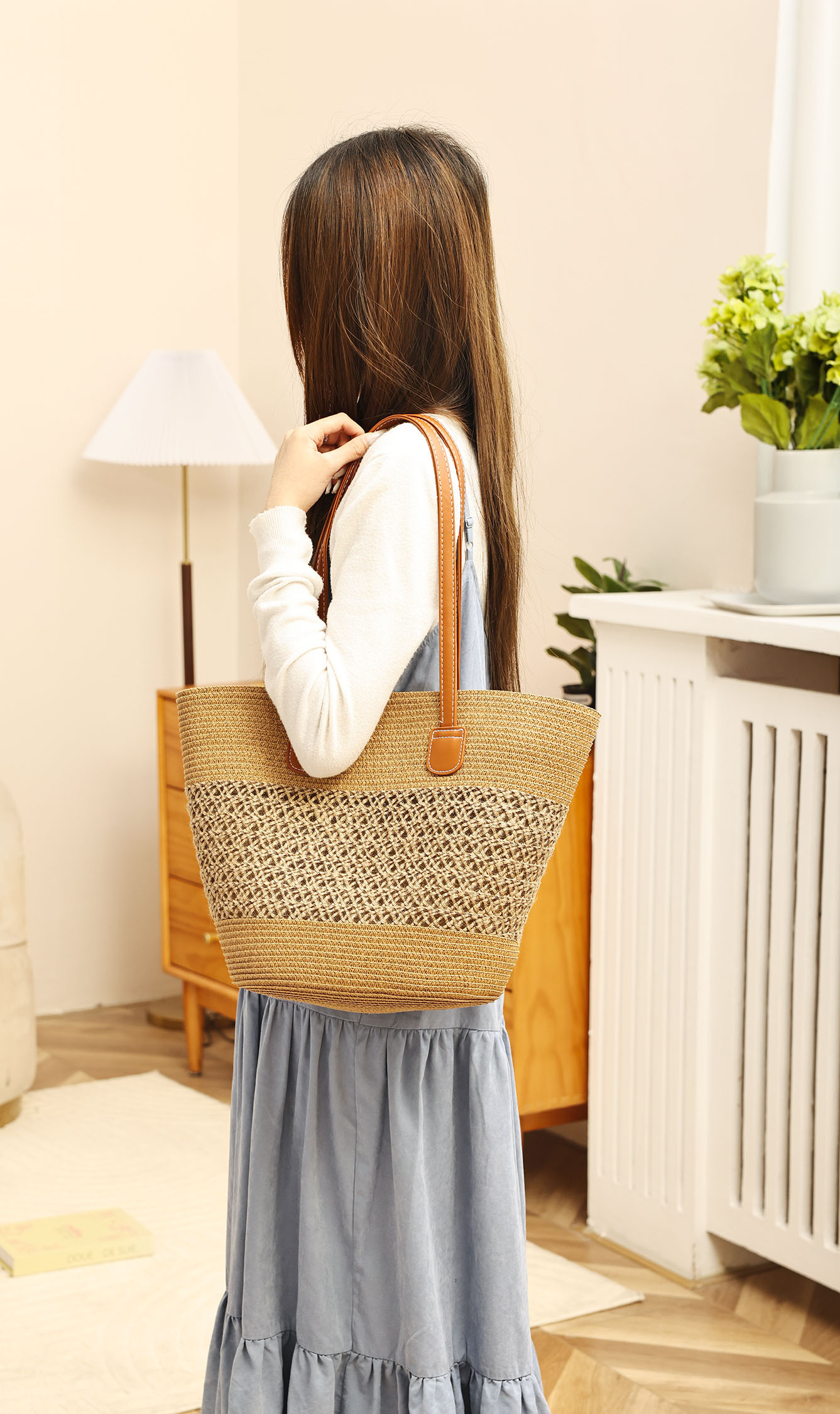Fashionable Summer Beach Travel Straw Bag Handbag Underarm Bag for Outing