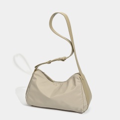 Modern Slouchy Hobo Bag in Versatile Colors with Adjustable Strap for Effortless Daily Styling