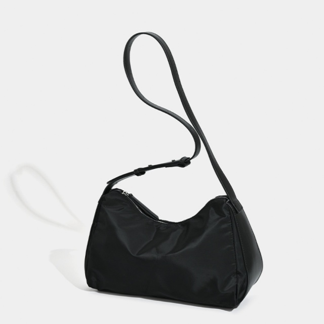 Modern Slouchy Hobo Bag in Versatile Colors with Adjustable Strap for Effortless Daily Styling