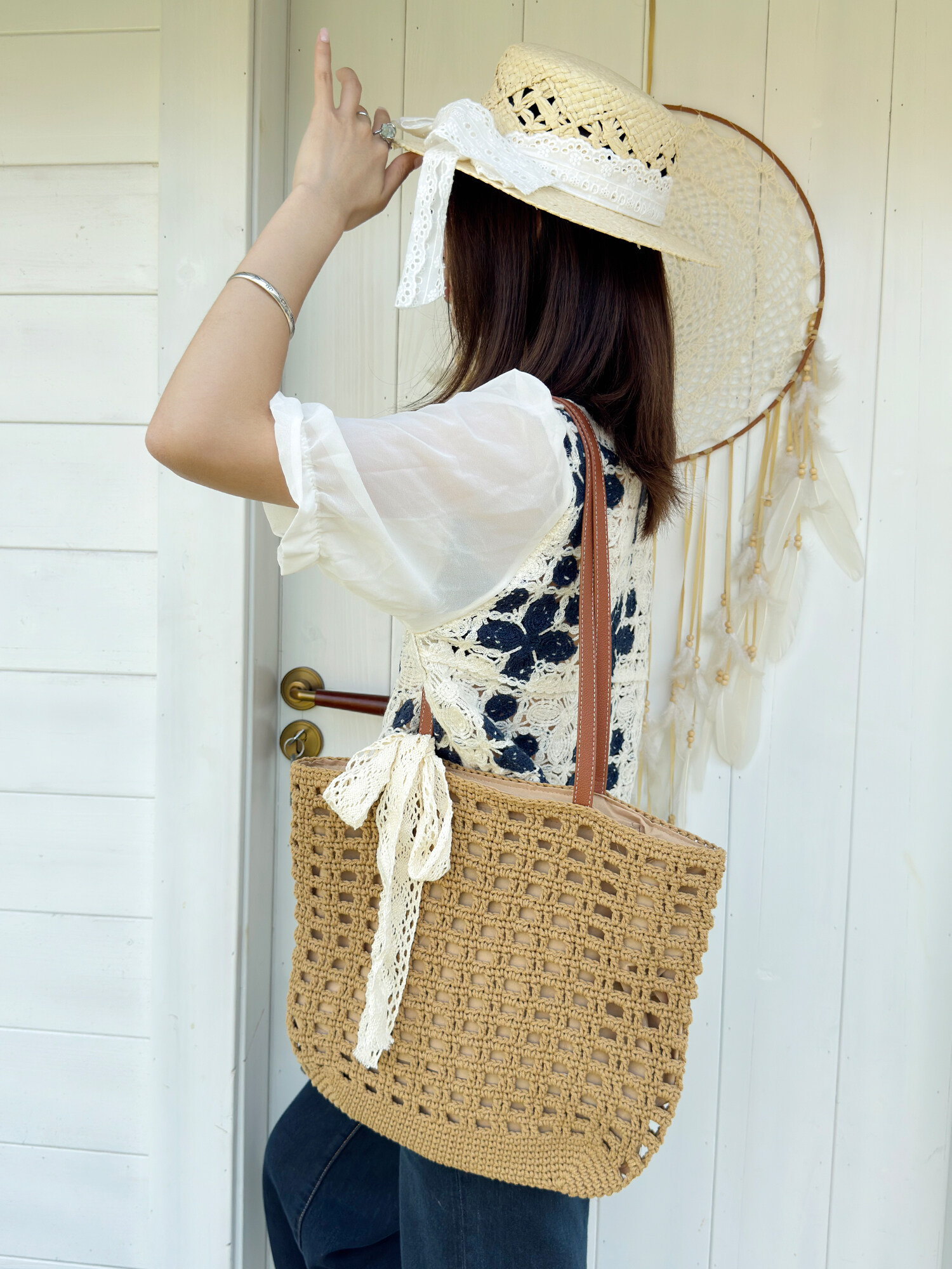 Woven Straw Tote Bag with Lace Bow - Summer Beach & Vacation Shoulder Bag