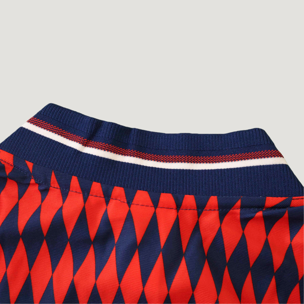 2526 Fußball-Club Bayern München Concept version Player version