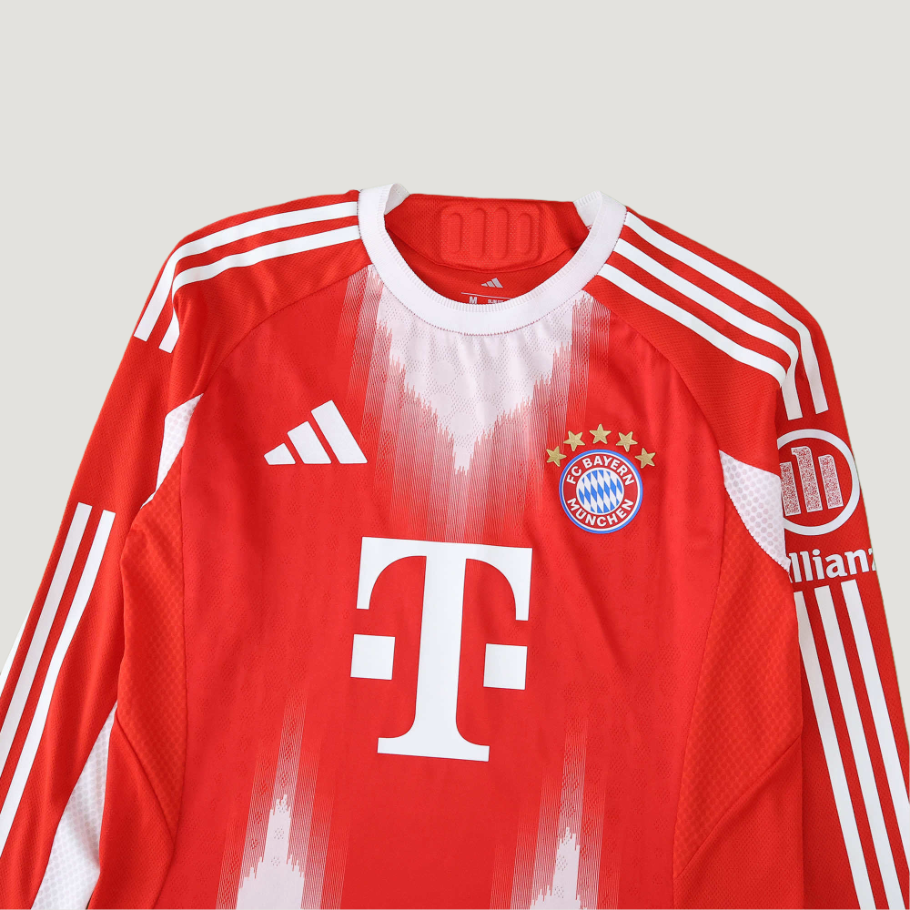 2526 Fußball-Club Bayern München home player Long sleeved version
