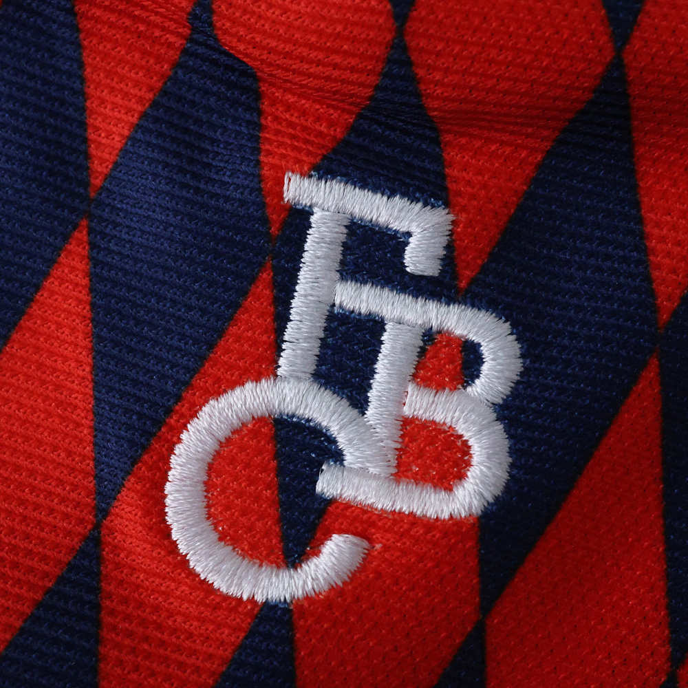 2526 Fußball-Club Bayern München Concept version Player version