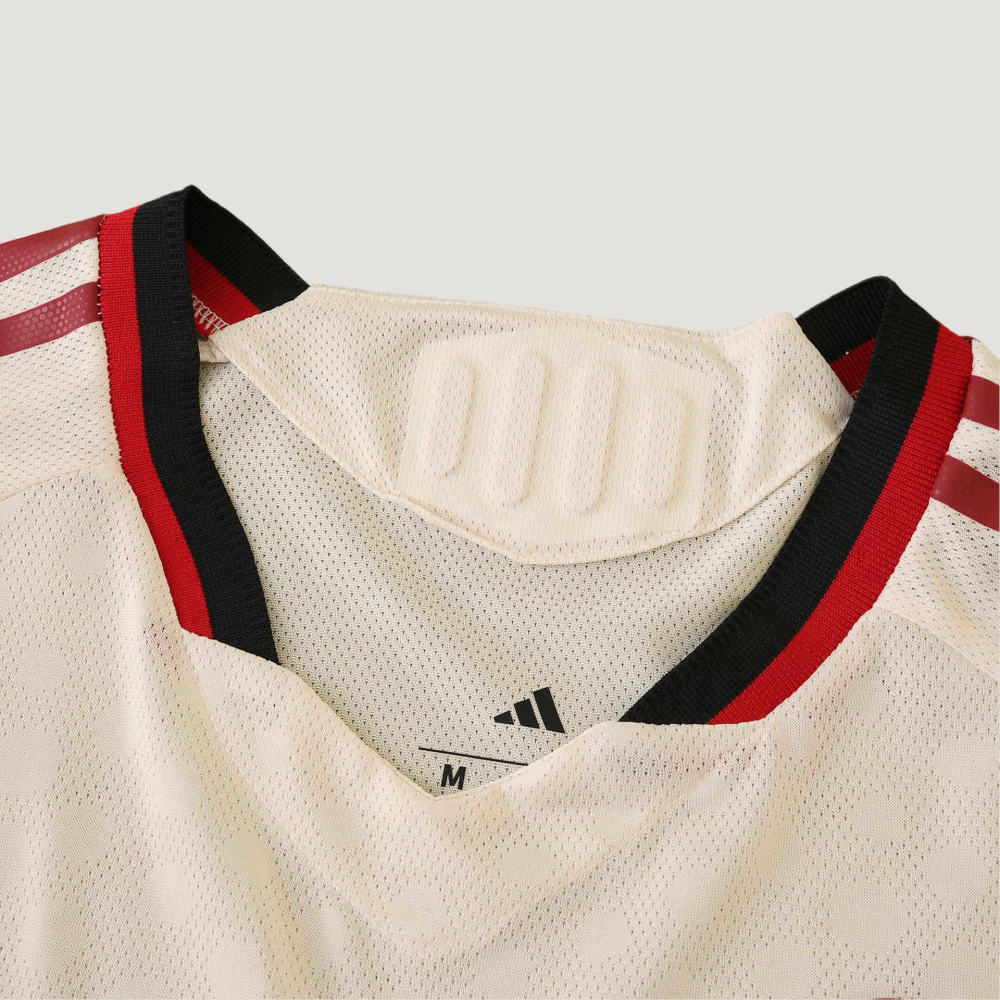 2526 Liverpool F.C. away Long sleeved Player version