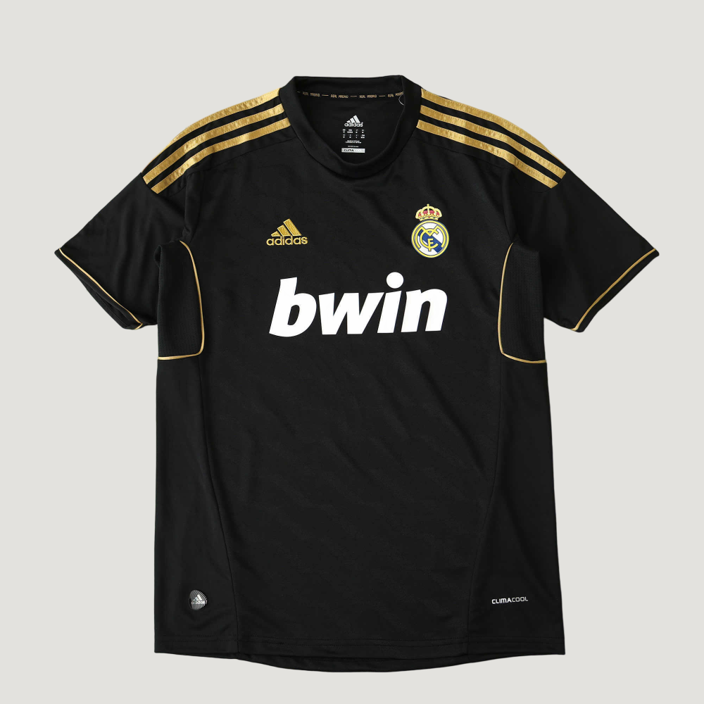 1213 Real Madrid away retro version