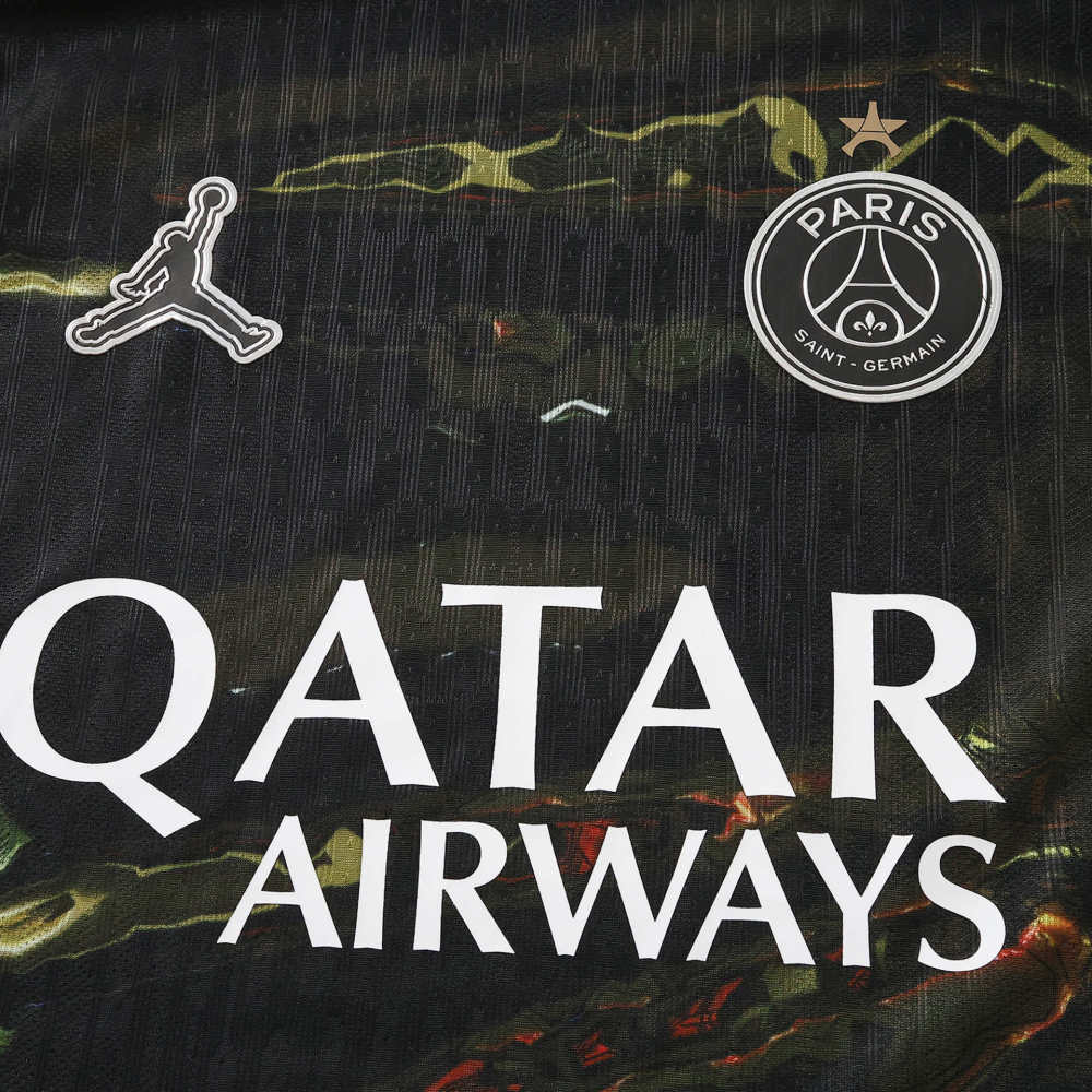 2526 Paris Saint-Germain F.C. sixth Player version