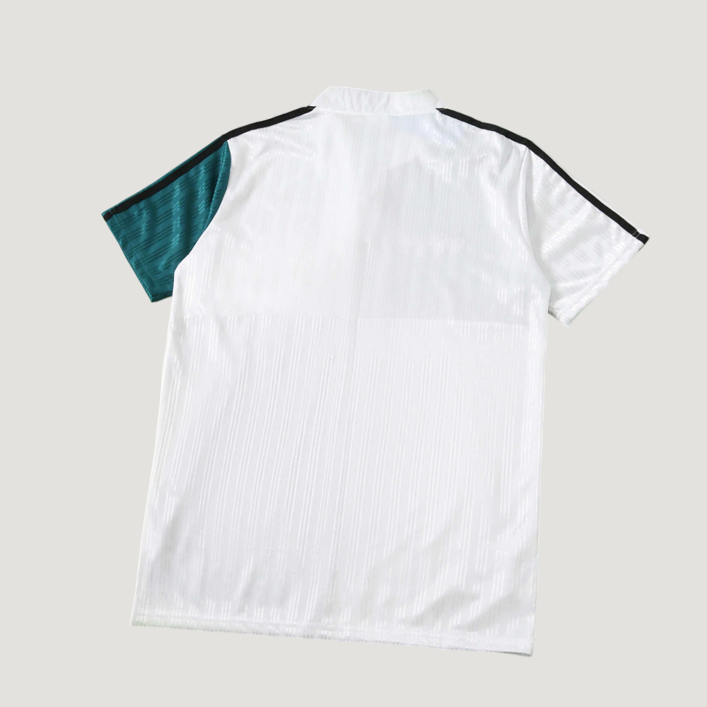 9596 Liverpool F.C. away retro Fan version