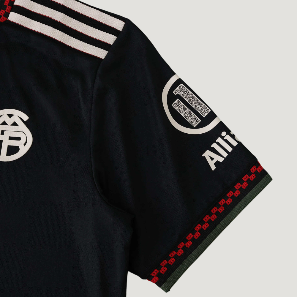 2526 Fußball-Club Bayern München third Player version