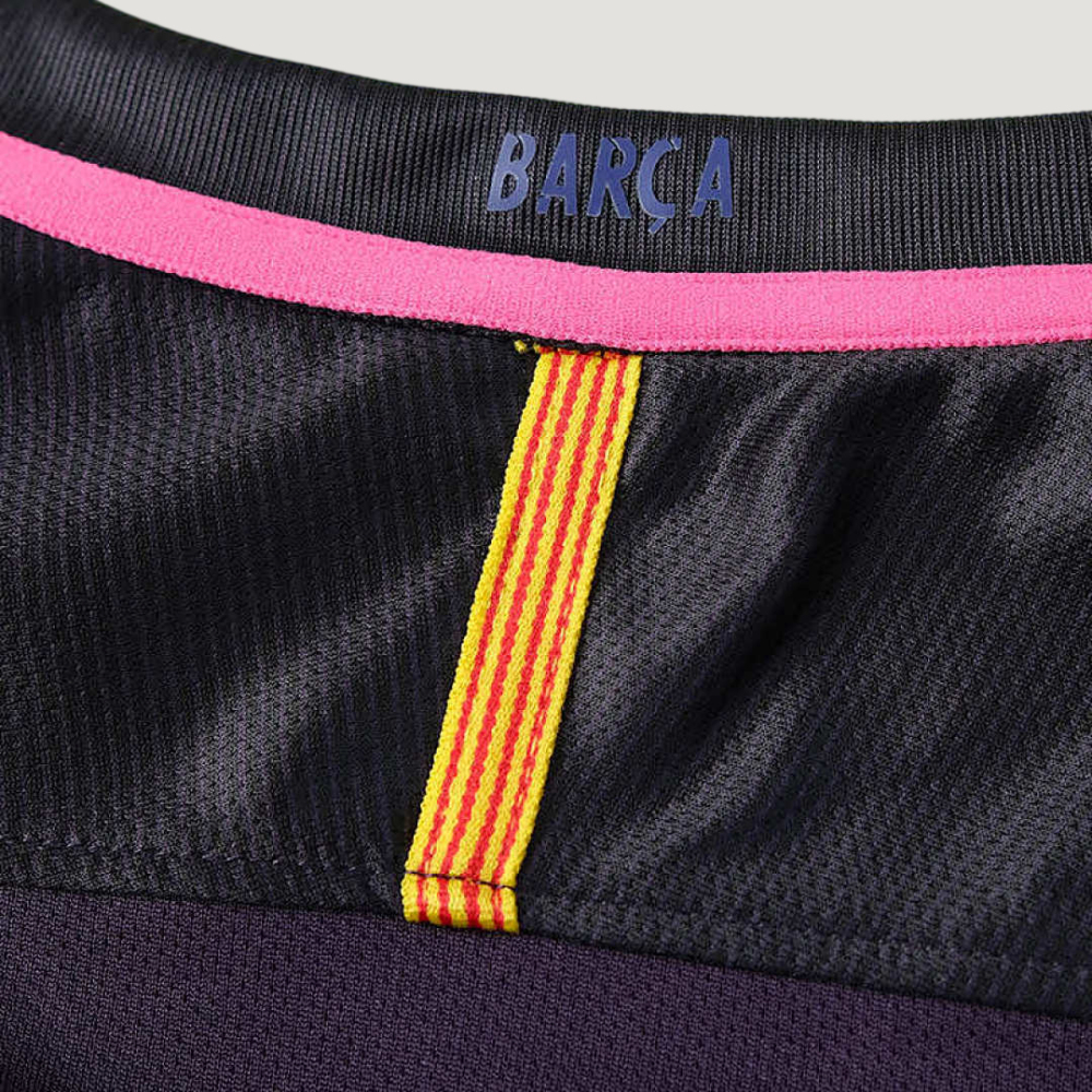 1617 FC Barcelona / Barça away retro version