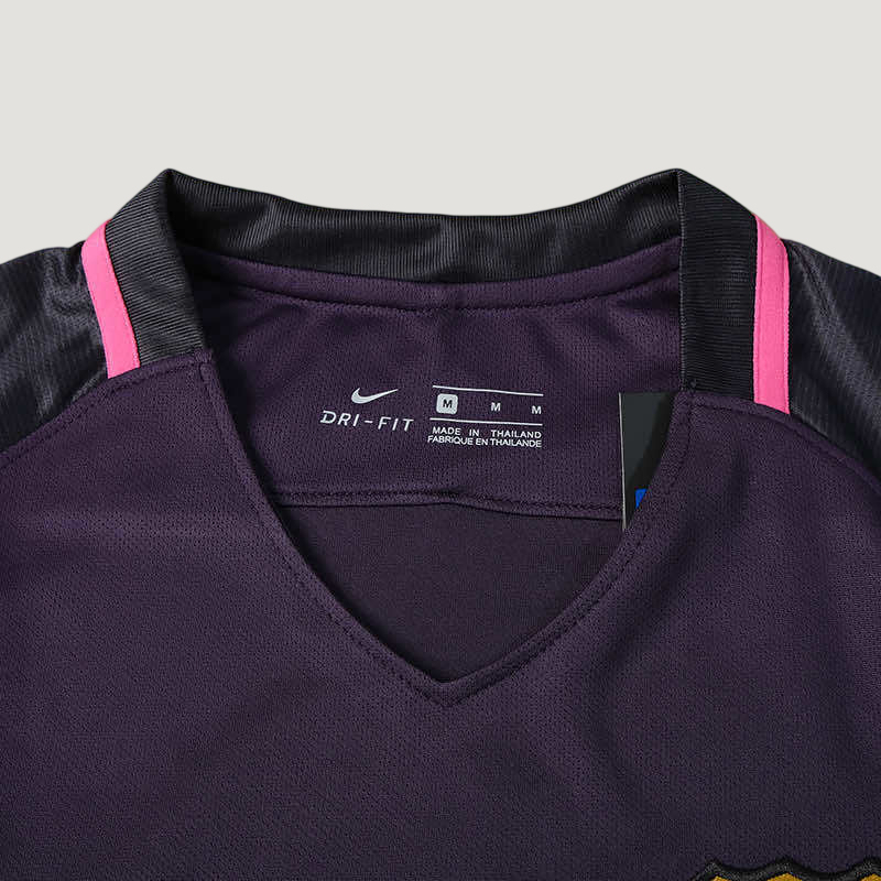 1617 FC Barcelona / Barça away retro version