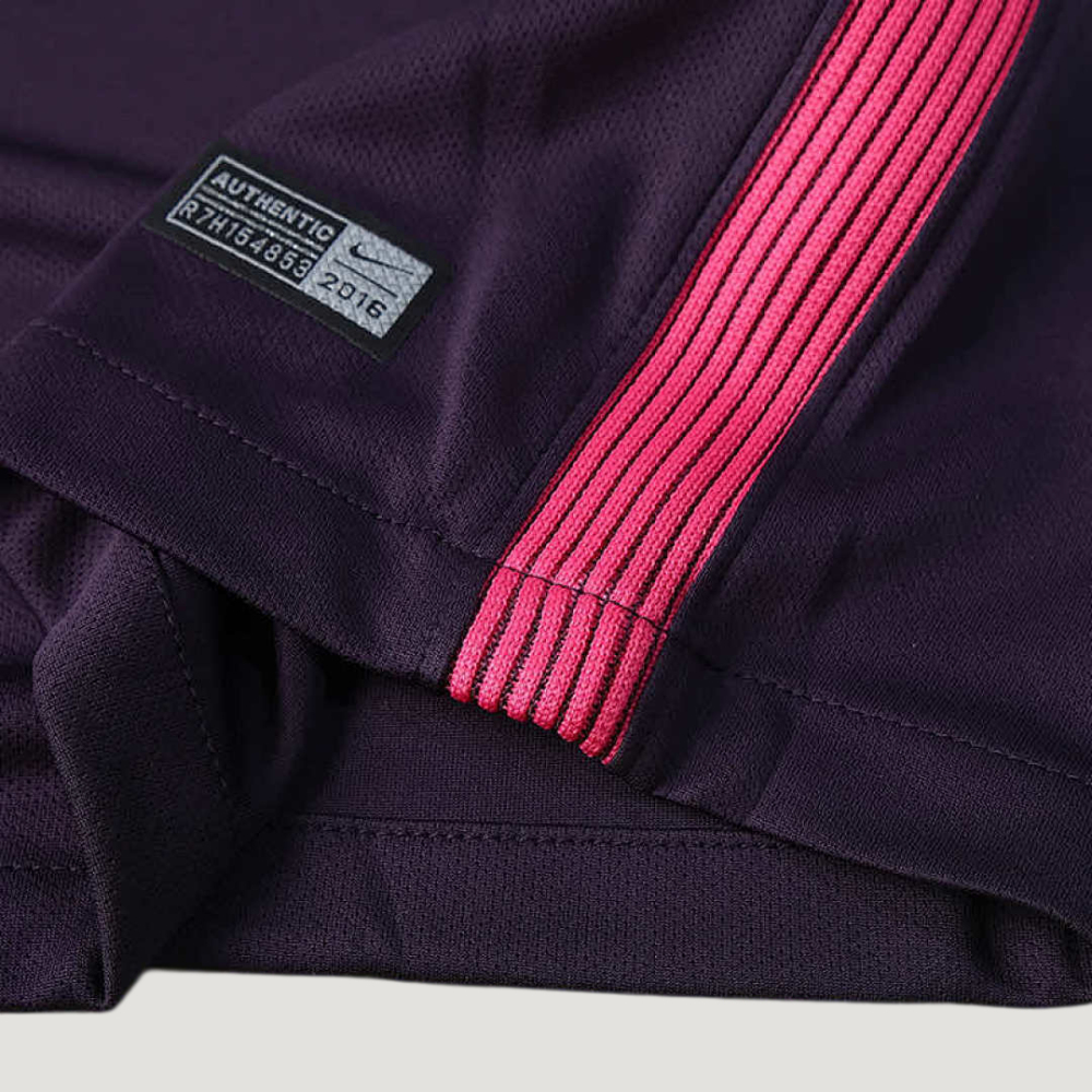 1617 FC Barcelona / Barça away retro version