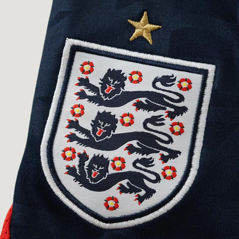 England 2026 goalkeeper Kids kit